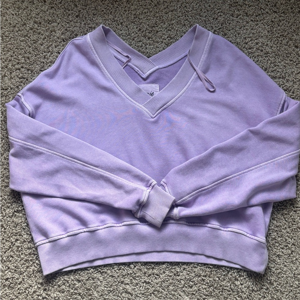 aerie Lavender V-Neck Pullover Sweater
